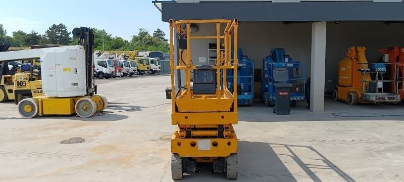 Haulotte Compact 8 - 8m, electric - Škarjasta dvižna ploščad: slika 3 Haulotte Compact 8 - 8m, electric - Škarjasta dvižna ploščad: slika 3