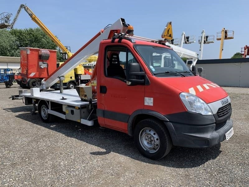 Iveco Daily Multitel 160 ALU DS - 16m - Dvižna ploščad montirana na tovornjak: slika 1 Iveco Daily Multitel 160 ALU DS - 16m - Dvižna ploščad montirana na tovornjak: slika 1