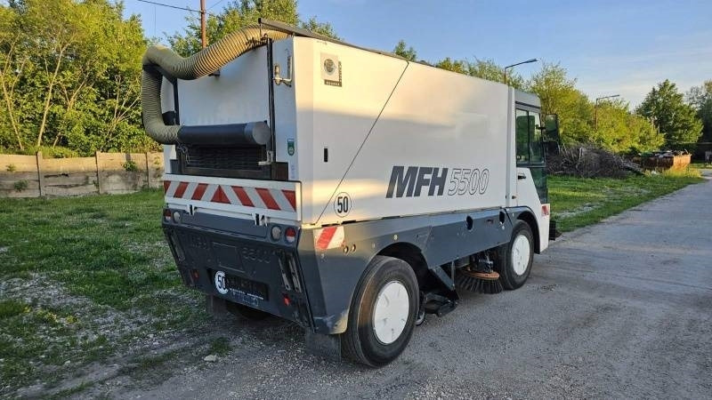 Mfh 5500 sweeper - with air conditionier - Vozilo za pometanje: slika 3 Mfh 5500 sweeper - with air conditionier - Vozilo za pometanje: slika 3