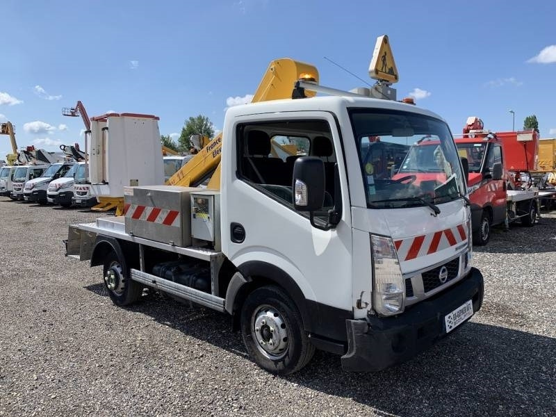 Nissan Cabstar France Elevateur Topy 11 - 11 m - Dvižna ploščad montirana na tovornjak: slika 1 Nissan Cabstar France Elevateur Topy 11 - 11 m - Dvižna ploščad montirana na tovornjak: slika 1
