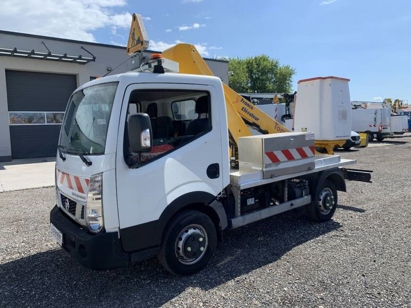 Nissan Cabstar France Elevateur Topy 11 - 11 m - Dvižna ploščad montirana na tovornjak: slika 2 Nissan Cabstar France Elevateur Topy 11 - 11 m - Dvižna ploščad montirana na tovornjak: slika 2