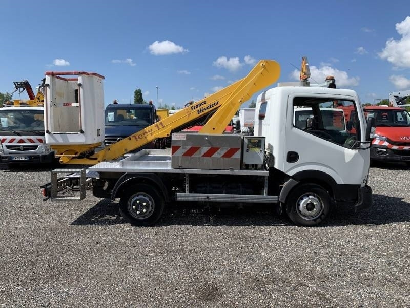 Nissan Cabstar France Elevateur Topy 11 - 11 m - Dvižna ploščad montirana na tovornjak: slika 4 Nissan Cabstar France Elevateur Topy 11 - 11 m - Dvižna ploščad montirana na tovornjak: slika 4