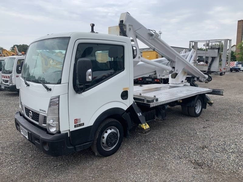Nissan Cabstar Multitel HX195 - 19,5m - Dvižna ploščad montirana na tovornjak: slika 2 Nissan Cabstar Multitel HX195 - 19,5m - Dvižna ploščad montirana na tovornjak: slika 2