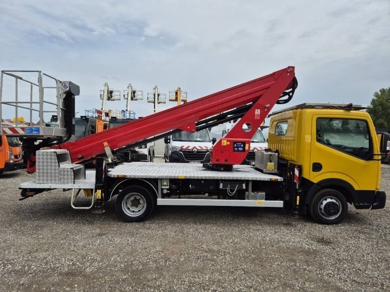 Nissan Cabstar Oil&Steel Scorpion 2313 - 22,6 m, 250 kg - Dvižna ploščad montirana na tovornjak: slika 4 Nissan Cabstar Oil&Steel Scorpion 2313 - 22,6 m, 250 kg - Dvižna ploščad montirana na tovornjak: slika 4