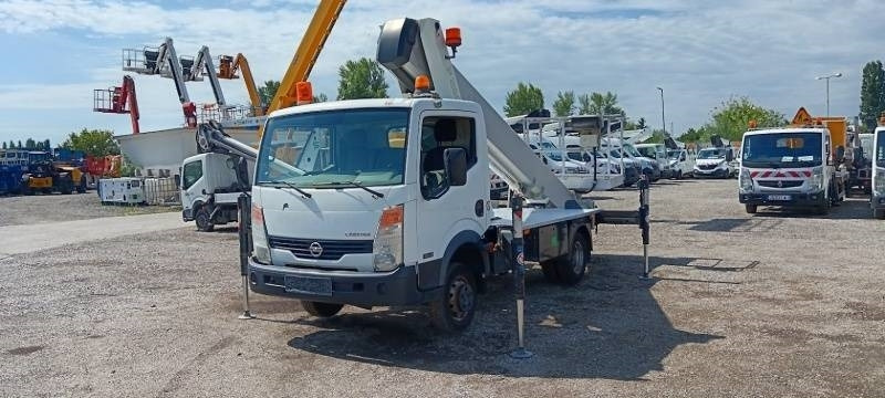 Nissan Cabstar Palfinger P260B - 25,6 m - 230 kg - Dvižna ploščad montirana na tovornjak: slika 2 Nissan Cabstar Palfinger P260B - 25,6 m - 230 kg - Dvižna ploščad montirana na tovornjak: slika 2