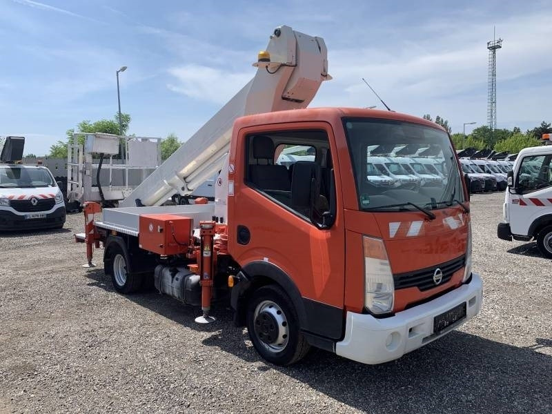 Nissan Cabstar Ruthmann-Steiger TB220 - 22,1m - 200 kg - Dvižna ploščad montirana na tovornjak: slika 1 Nissan Cabstar Ruthmann-Steiger TB220 - 22,1m - 200 kg - Dvižna ploščad montirana na tovornjak: slika 1