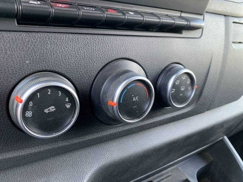 Dvižna ploščad montirana na tovornjak Renault Master Klubb K32 - 12,5 m, 120 kg: slika 12