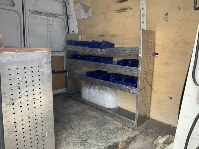 Dvižna ploščad montirana na tovornjak Renault Master Klubb K32 - 12,5 m, 120 kg: slika 15
