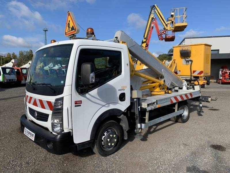 Renault Maxity Multitel MX200 - 20 m - Dvižna ploščad montirana na tovornjak: slika 2 Renault Maxity Multitel MX200 - 20 m - Dvižna ploščad montirana na tovornjak: slika 2