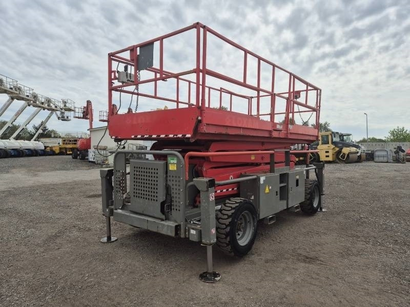 SkyJack SJ9241 - 14,5 m - 4x4 - Škarjasta dvižna ploščad: slika 2 SkyJack SJ9241 - 14,5 m - 4x4 - Škarjasta dvižna ploščad: slika 2