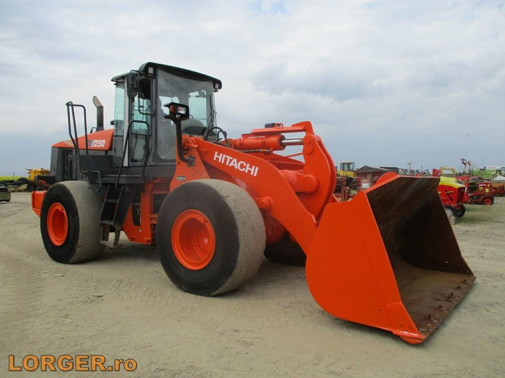 Hitachi ZW 250 - Kolesni nakladalec: slika 4 Hitachi ZW 250 - Kolesni nakladalec: slika 4