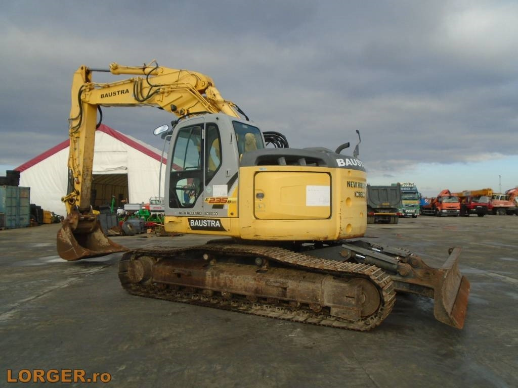 New Holland E 235 B SR-2* Blade - Bager goseničar: slika 3 New Holland E 235 B SR-2* Blade - Bager goseničar: slika 3