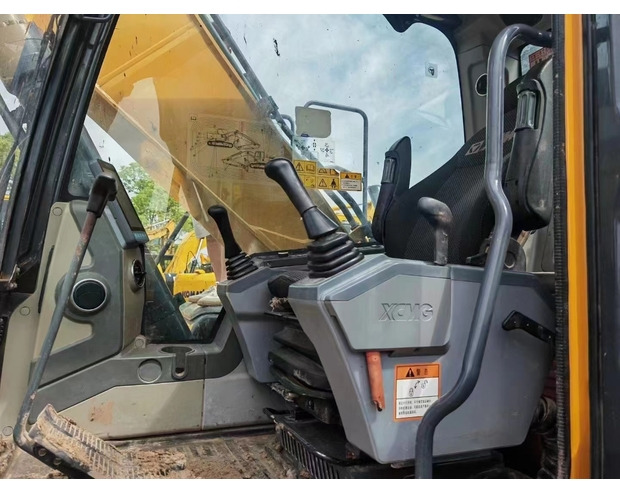 2019 XCMG XE200DA - Bager goseničar: slika 4 2019 XCMG XE200DA - Bager goseničar: slika 4