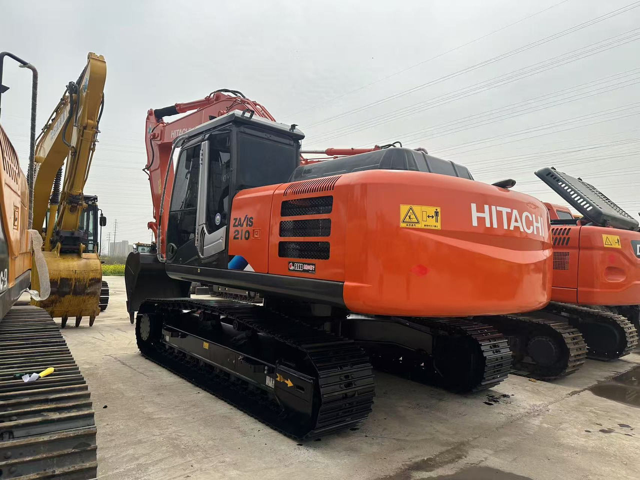 HITACHI ZA210 - Bager na kolesih: slika 1 HITACHI ZA210 - Bager na kolesih: slika 1