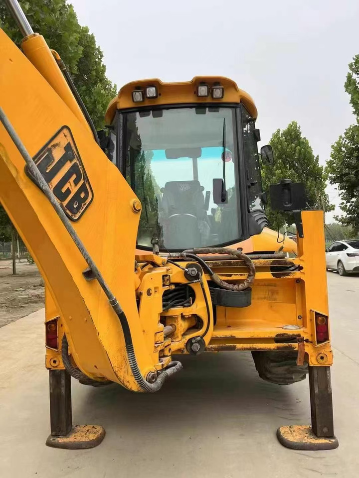 JCB 3CX - Bager nakladalec: slika 2 JCB 3CX - Bager nakladalec: slika 2
