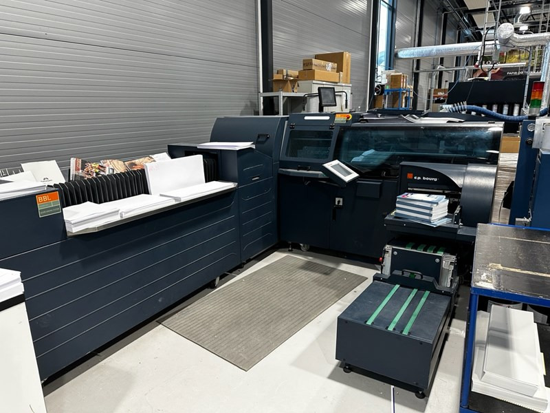 Bourg BB-3002 EVA or PUR / BBL | 2015 - Stroj za vezavo: slika 1 Bourg BB-3002 EVA or PUR / BBL | 2015 - Stroj za vezavo: slika 1