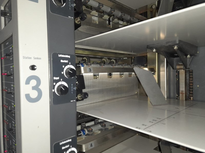 Horizon AC-8000 S | collator | 8 stations | 1992 - Tiskarski stroj: slika 2 Horizon AC-8000 S | collator | 8 stations | 1992 - Tiskarski stroj: slika 2