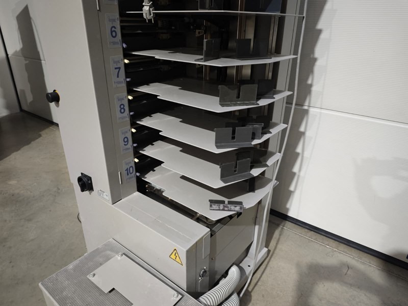 Horizon VAC-100 m | collator | 10 stations - Tiskarski stroj: slika 2 Horizon VAC-100 m | collator | 10 stations - Tiskarski stroj: slika 2