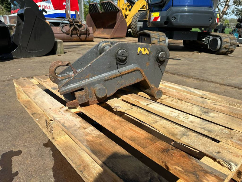 Matt Nielen Quick coupler - Hitra spojka za Gradbeni stroj: slika 1 Matt Nielen Quick coupler - Hitra spojka za Gradbeni stroj: slika 1