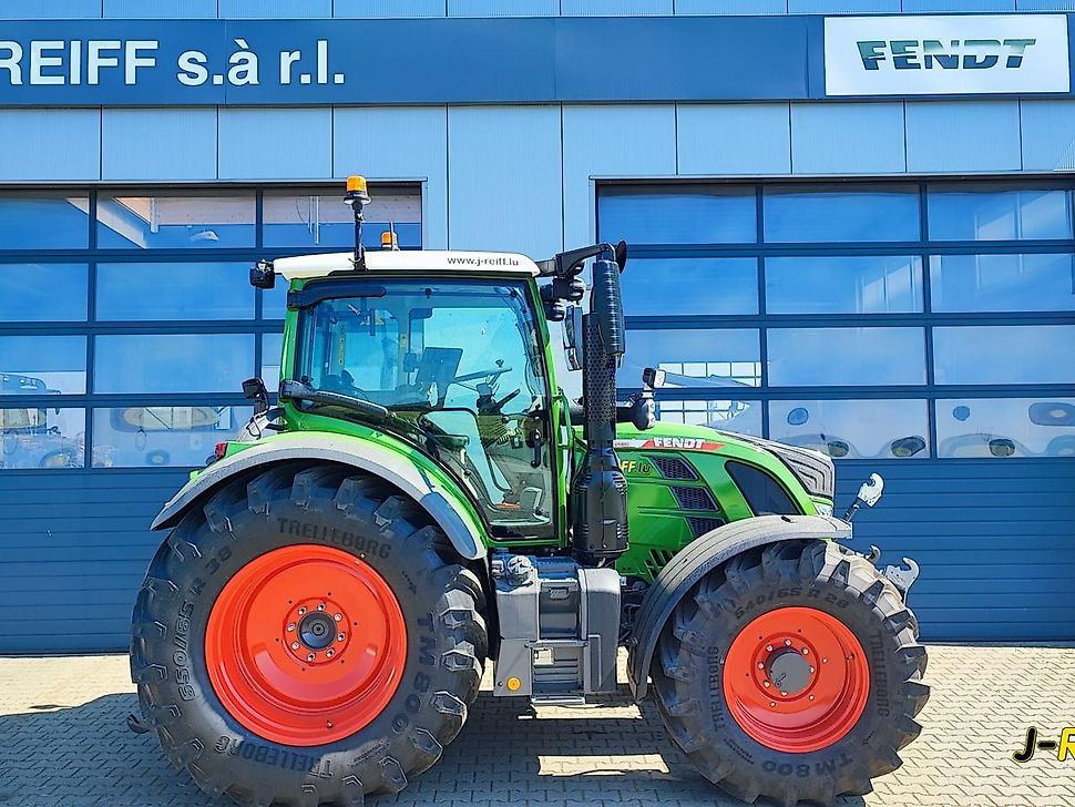 J.Reiff Sarl
Herr Stefan Neukirch - 77 Z.I in den - Traktor: slika 3 J.Reiff Sarl
Herr Stefan Neukirch - 77 Z.I in den - Traktor: slika 3