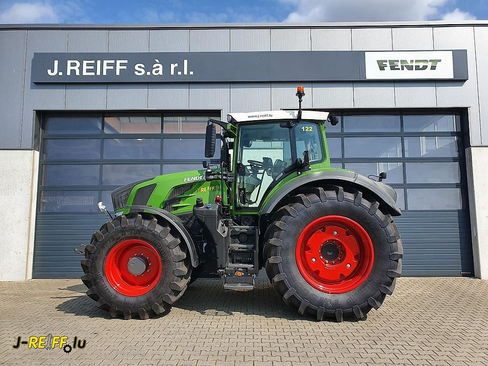 J.Reiff Sarl
Herr Stefan Neukirch - 77 Z.I in den - Traktor: slika 1 J.Reiff Sarl
Herr Stefan Neukirch - 77 Z.I in den - Traktor: slika 1