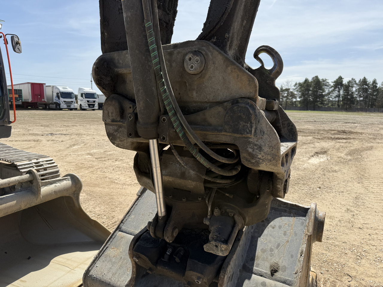Bager goseničar Volvo EC 220 EL: slika 13