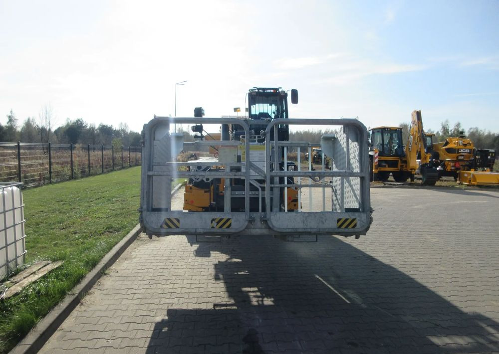 JCB JCB ROTO 555P210R - Teleskopski viličar: slika 3 JCB JCB ROTO 555P210R - Teleskopski viličar: slika 3