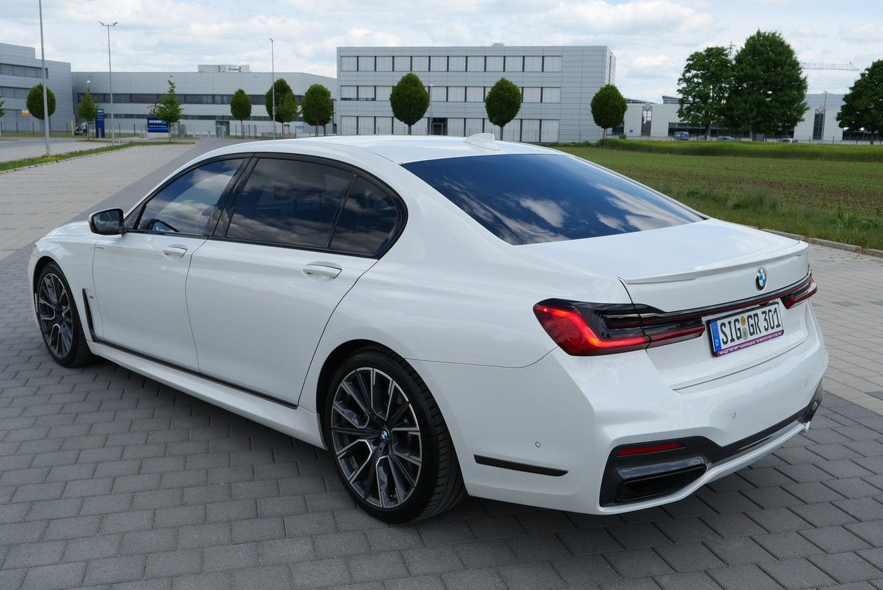 BMW 730Ld XDRIVE /VOLL/REAR ENTERT. /LANGSTRECKE 48V - Limuzina: slika 5 BMW 730Ld XDRIVE /VOLL/REAR ENTERT. /LANGSTRECKE 48V - Limuzina: slika 5
