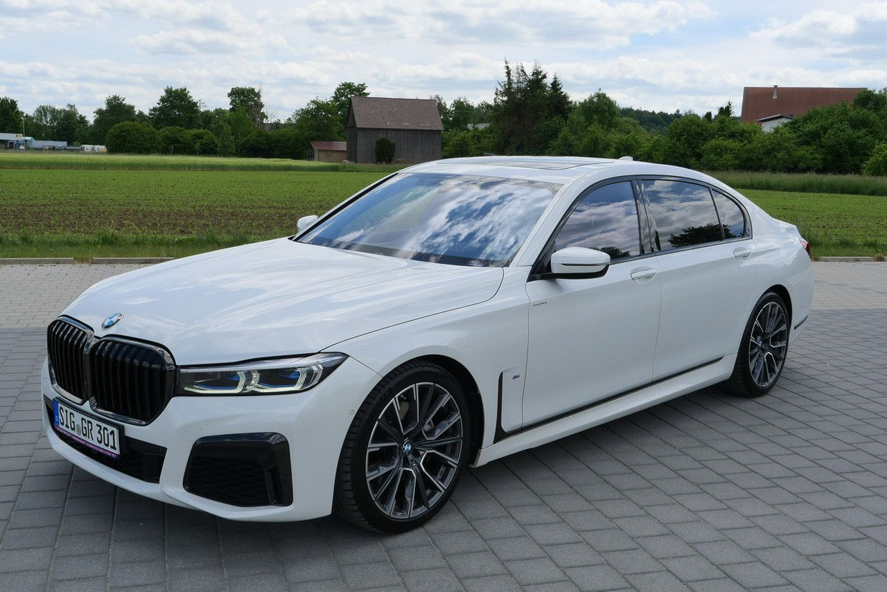 BMW 730Ld XDRIVE /VOLL/REAR ENTERT. /LANGSTRECKE 48V - Limuzina: slika 2 BMW 730Ld XDRIVE /VOLL/REAR ENTERT. /LANGSTRECKE 48V - Limuzina: slika 2