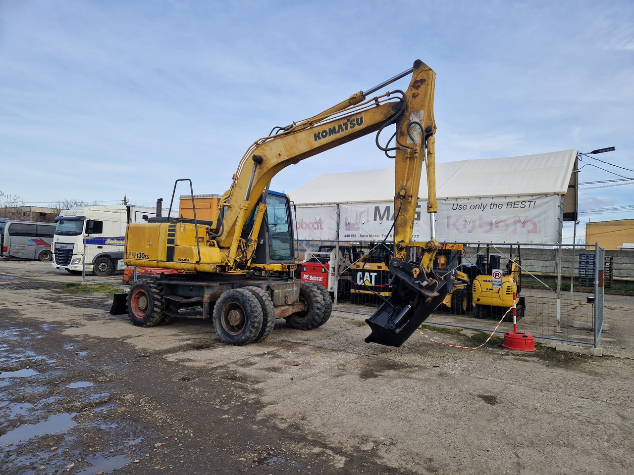 KOMATSU PW130 ES-6K - Bager na kolesih: slika 2 KOMATSU PW130 ES-6K - Bager na kolesih: slika 2