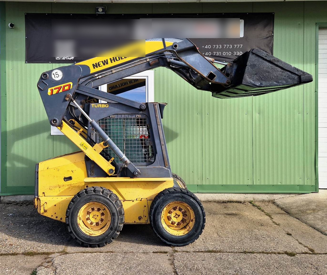 NEW HOLLAND S170 - Mini nakladalec: slika 5 NEW HOLLAND S170 - Mini nakladalec: slika 5