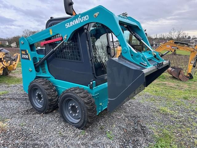 SUNWARD SWL2830 SUNWARD /BOBCAT - Mini nakladalec: slika 2 SUNWARD SWL2830 SUNWARD /BOBCAT - Mini nakladalec: slika 2