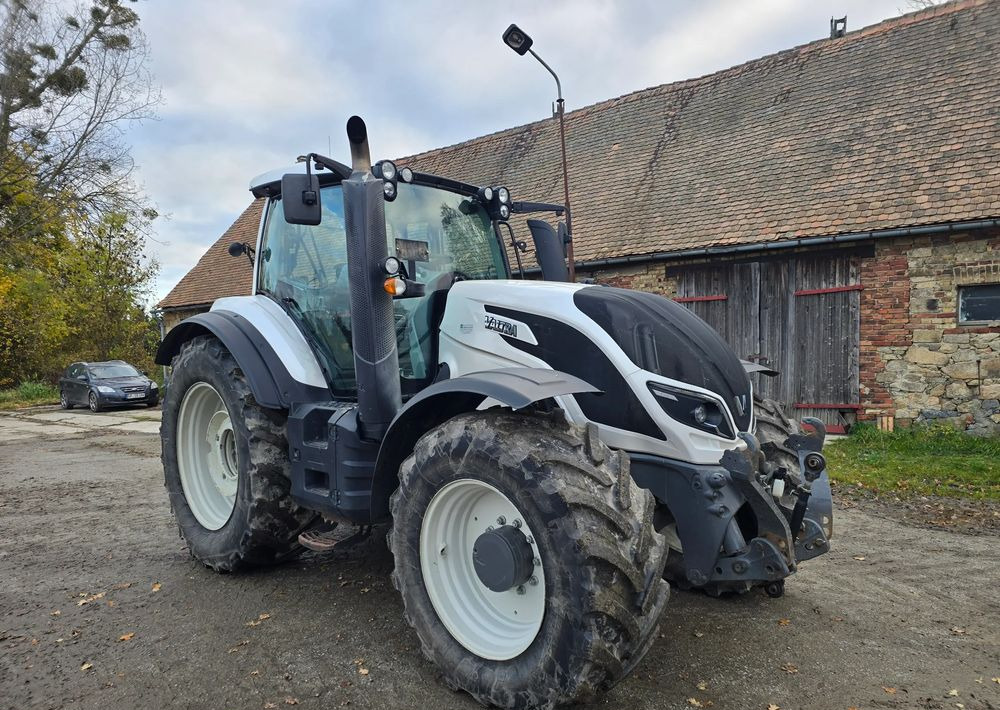 Valtra T 174S - Traktor: slika 2 Valtra T 174S - Traktor: slika 2