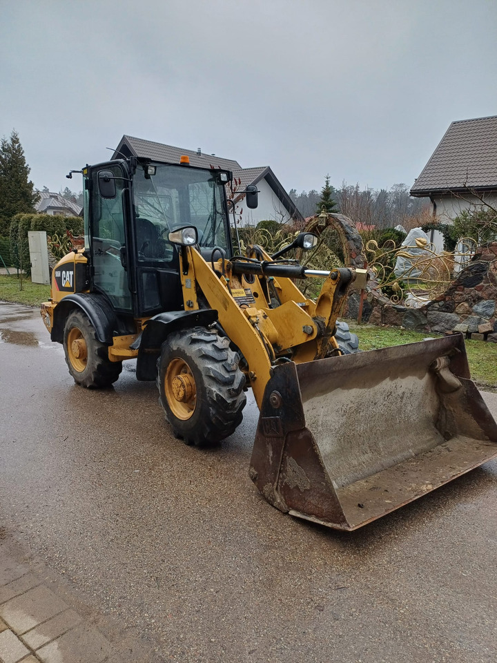CATERPILLAR 906H - Bager nakladalec: slika 1 CATERPILLAR 906H - Bager nakladalec: slika 1