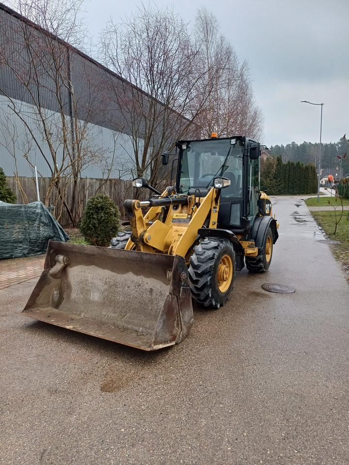 CATERPILLAR 906H - Bager nakladalec: slika 2 CATERPILLAR 906H - Bager nakladalec: slika 2