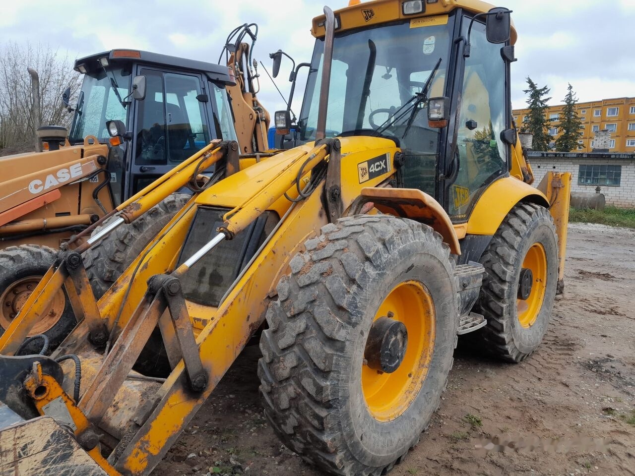 JCB 4CX - Bager nakladalec: slika 1 JCB 4CX - Bager nakladalec: slika 1
