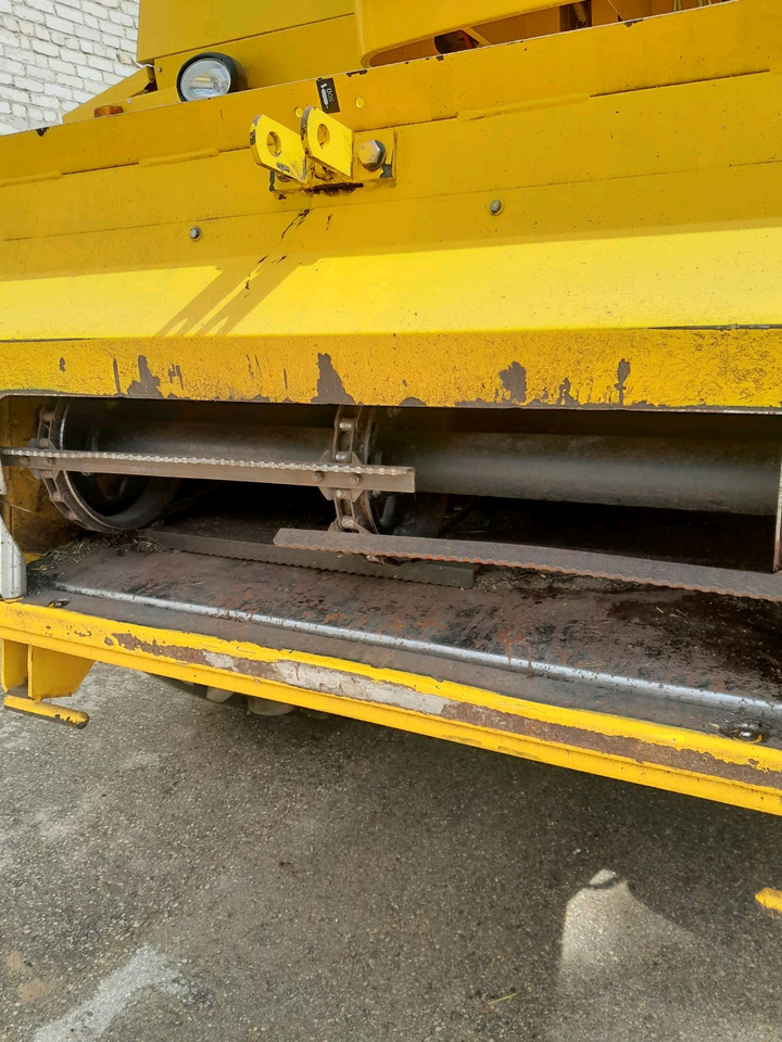 New Holland TC5070 - Kombajn harvester: slika 5 New Holland TC5070 - Kombajn harvester: slika 5