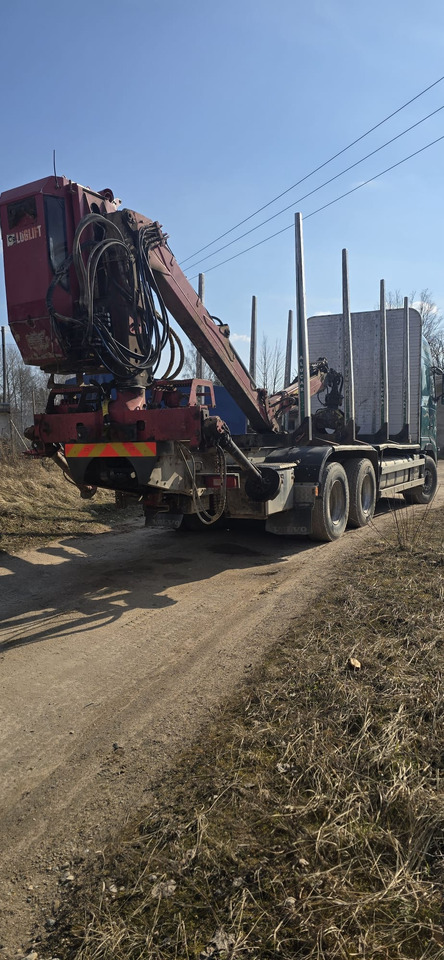 VOLVO FH 460 - Tovornjak za prevoz lesa: slika 4 VOLVO FH 460 - Tovornjak za prevoz lesa: slika 4