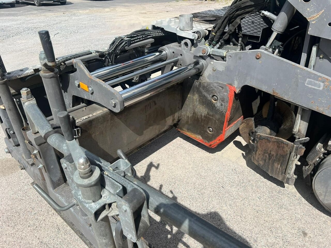 Volvo P4820D - Asfaltni finišer: slika 5 Volvo P4820D - Asfaltni finišer: slika 5