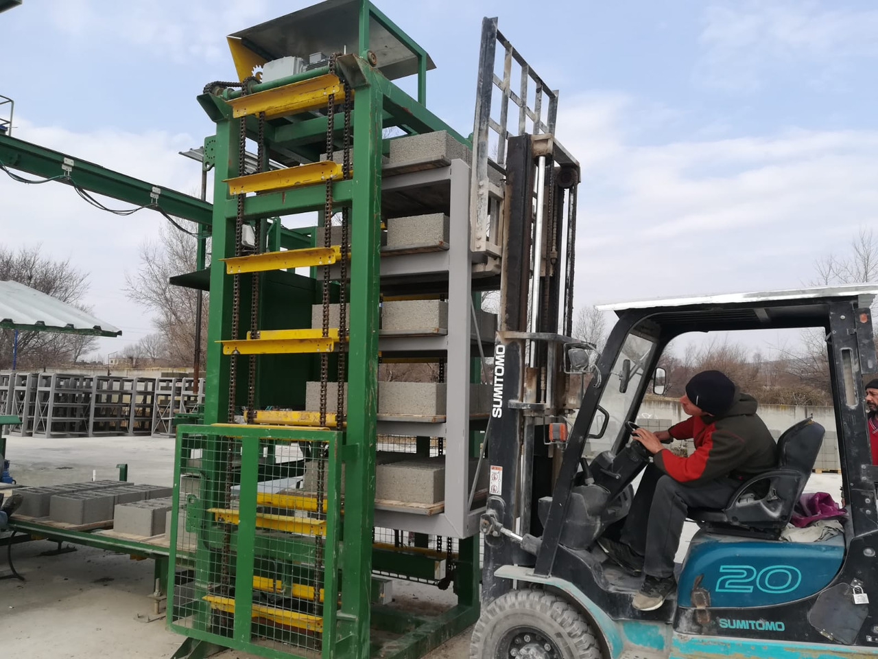BEYAZLI GROUP COMPACT 5.1 AUTOMATIC - Stroj za izdelavo betonskih blokov: slika 4 BEYAZLI GROUP COMPACT 5.1 AUTOMATIC - Stroj za izdelavo betonskih blokov: slika 4