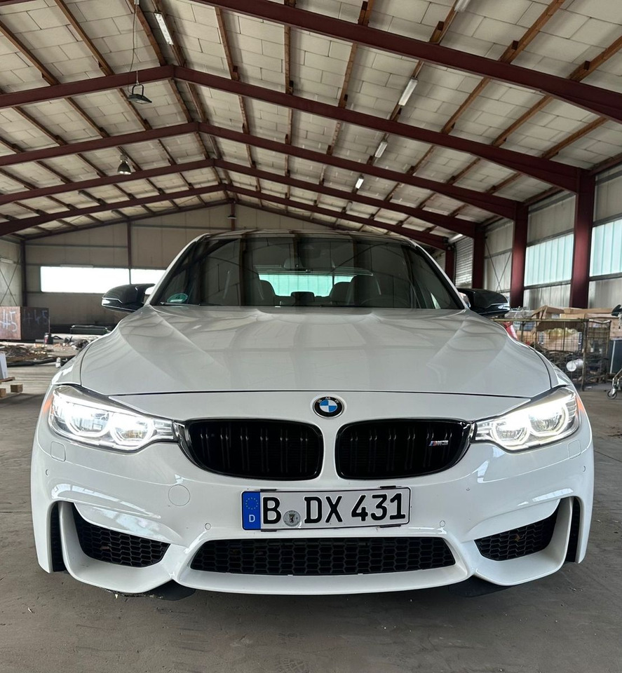 BMW M3 - Limuzina: slika 1 BMW M3 - Limuzina: slika 1