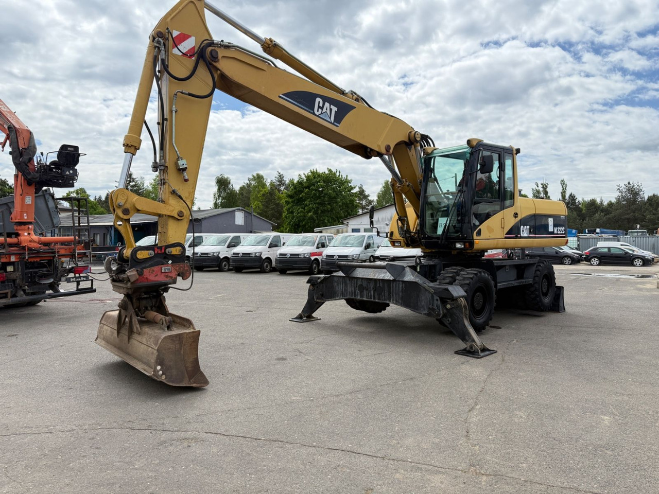 CAT M 322C - Bager na kolesih: slika 2 CAT M 322C - Bager na kolesih: slika 2