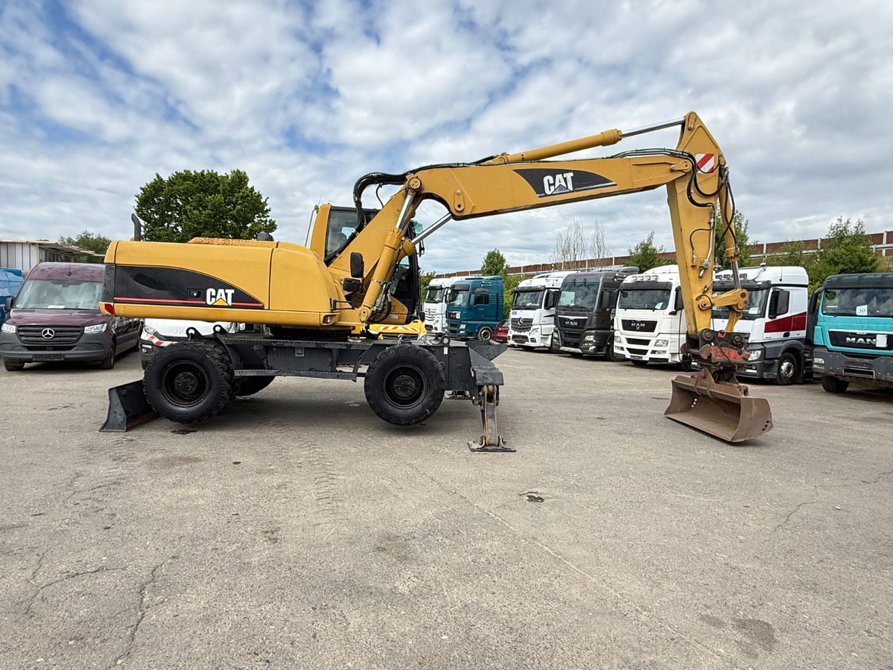 CAT M 322C - Bager na kolesih: slika 3 CAT M 322C - Bager na kolesih: slika 3