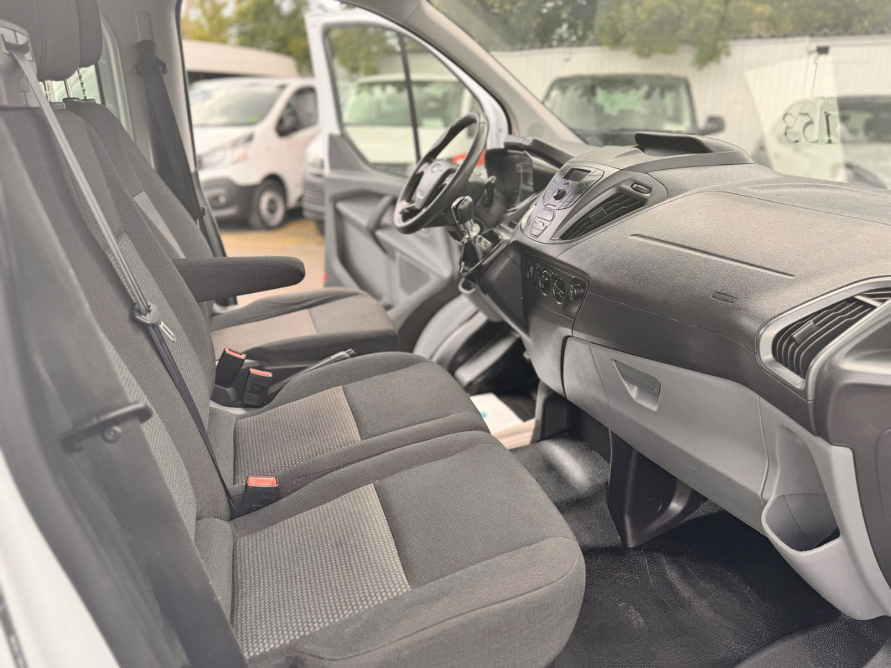 Mali kombi Ford Transit Custom Mixto 6 Sitzplätze: slika 11