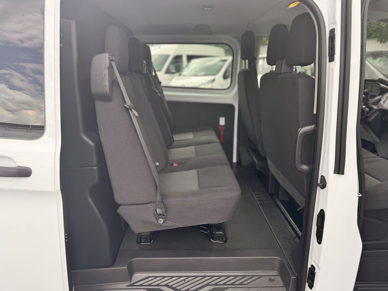 Mali kombi Ford Transit Custom Mixto 6 Sitzplätze: slika 14