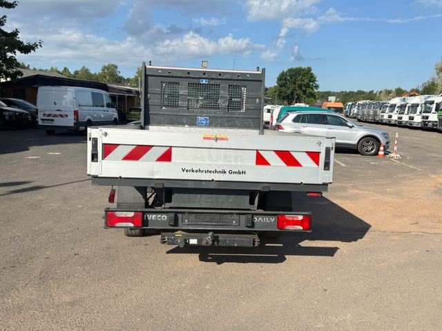 Iveco Daily 35 S 12 - Dostavno vozilo s kesonom: slika 4 Iveco Daily 35 S 12 - Dostavno vozilo s kesonom: slika 4