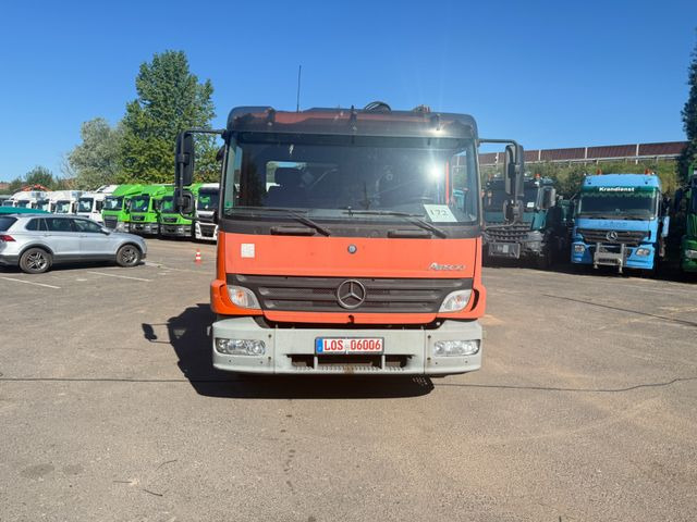 Mercedes-Benz Atego 1223 mit Kran MKG HLK 76 - Tovornjak s kesonom, Tovornjak z dvigalom: slika 1 Mercedes-Benz Atego 1223 mit Kran MKG HLK 76 - Tovornjak s kesonom, Tovornjak z dvigalom: slika 1