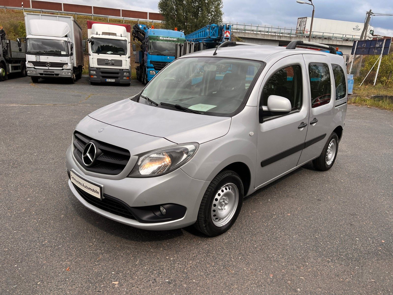 Mercedes-Benz Citan Kombi 111 CDI lang - Potniški kombi: slika 3 Mercedes-Benz Citan Kombi 111 CDI lang - Potniški kombi: slika 3