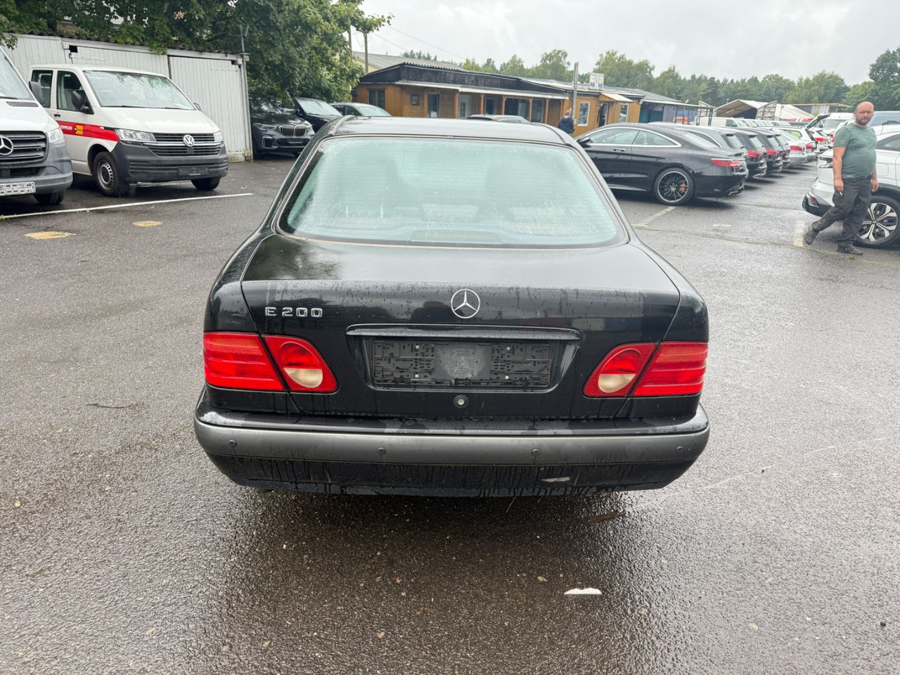 Mercedes-Benz E 200 - Limuzina: slika 4 Mercedes-Benz E 200 - Limuzina: slika 4