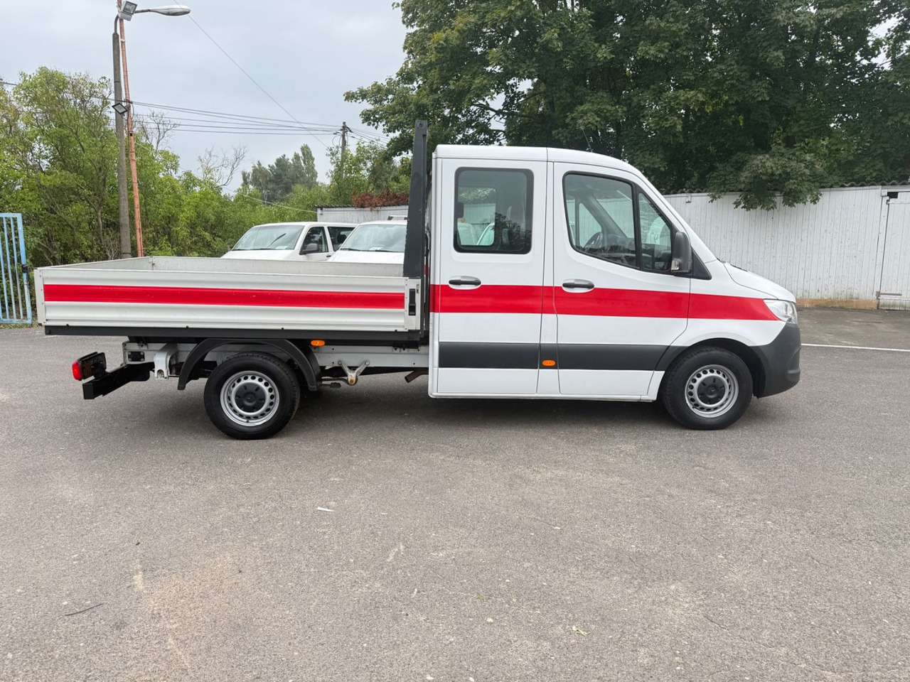 Mercedes-Benz Sprinter 217 Pritsche DoKa - Dostavno vozilo s kesonom, Dostavno vozilo z dvojno kabino: slika 5 Mercedes-Benz Sprinter 217 Pritsche DoKa - Dostavno vozilo s kesonom, Dostavno vozilo z dvojno kabino: slika 5